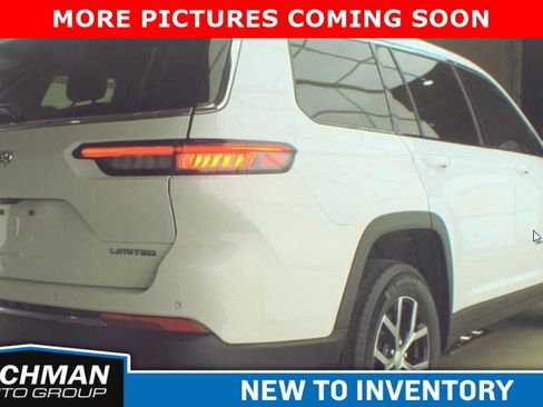 Used 2023 Jeep Grand Cherokee L Limited image 2