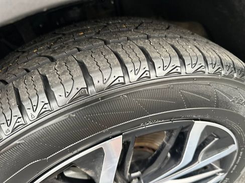 Used 2024 Toyota Crown XLE image 13