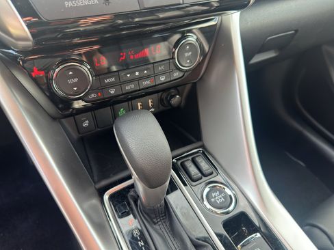 Used 2025 Mitsubishi Eclipse Cross AWD image 25