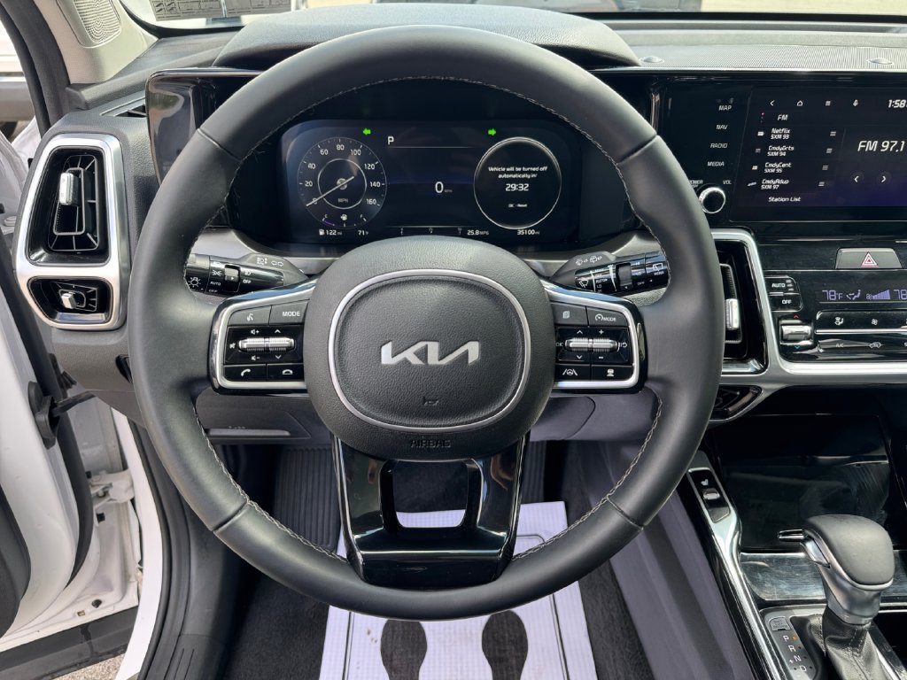 Certified 2023 Kia Sorento SX AWD/4WD image 15