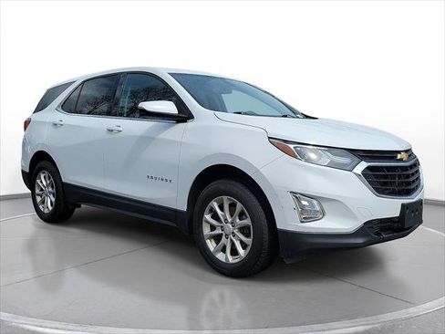 Used 2018 Chevrolet Equinox LT image 1