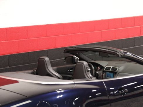 Used 2012 Jaguar XKR R RWD image 11