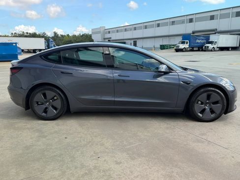 Used 2022 Tesla Model 3 Long Range AWD/4WD image 6
