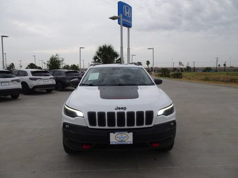 Used 2021 Jeep Cherokee Trailhawk w/ Sun, Sound & Nav Group AWD/4WD image 2