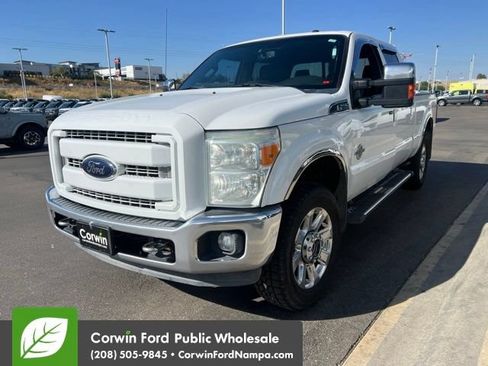 Used 2015 Ford F350 Lariat w/ Lariat Chrome Package AWD/4WD image 2