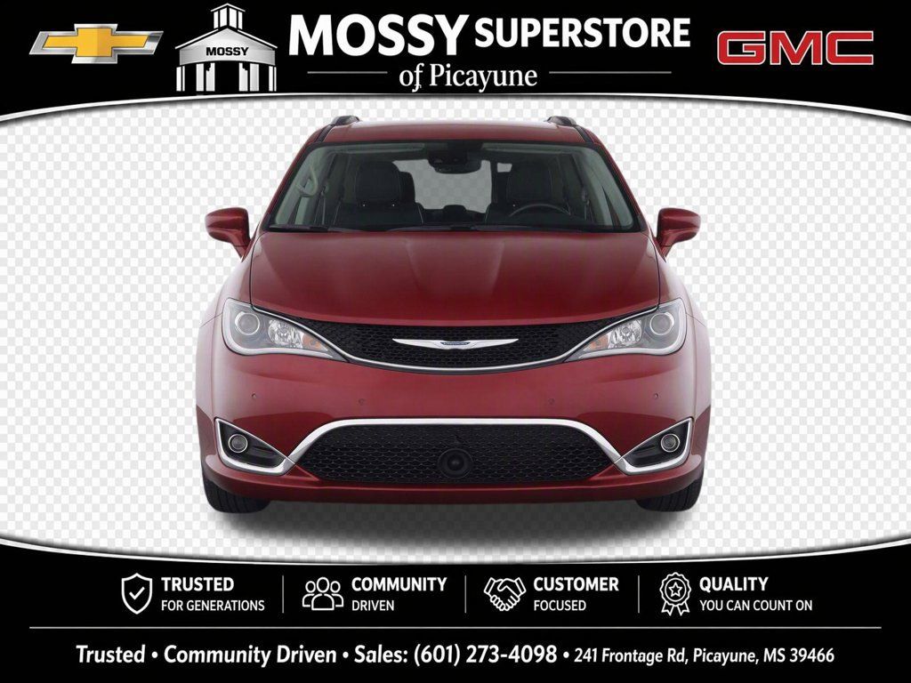 Used 2019 Chrysler Pacifica Touring-L Plus w/ Advanced Safetytec Group FWD image 6