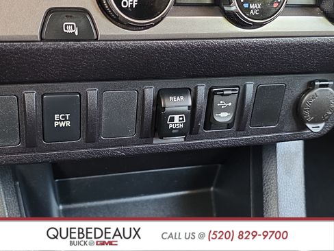 Used 2018 Toyota Tacoma SR5 RWD image 20