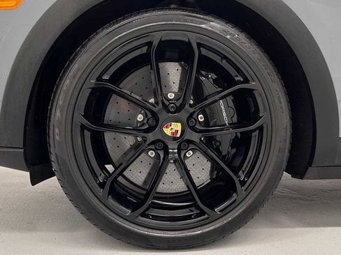 Used 2022 Porsche Cayenne Turbo GT image 9