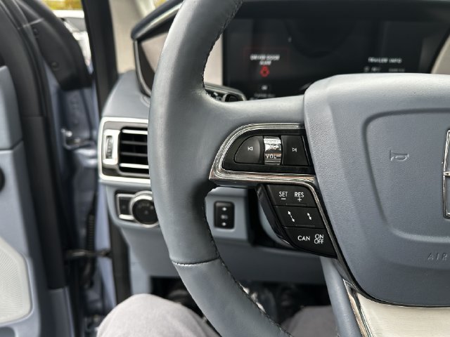 Certified 2020 Lincoln Navigator Black Label w/ Cargo Convenience Package AWD/4WD image 27