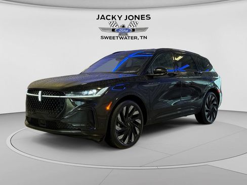 Used 2024 Lincoln Nautilus Reserve w/ Jet Appearance Package (87T) AWD/4WD image 1