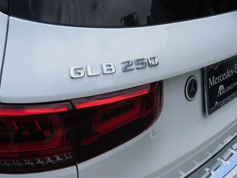 Certified 2023 Mercedes-Benz GLB 250 4MATIC image 28