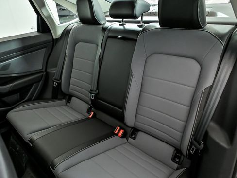 New 2026 Volkswagen Jetta SE FWD image 9