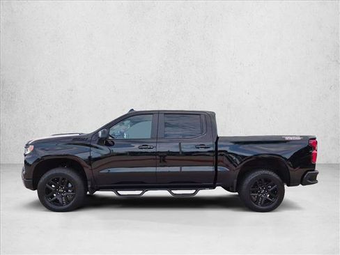 Used 2025 Chevrolet Silverado 1500 LT Trail Boss w/ LT Trail Boss Premium Package AWD/4WD image 9