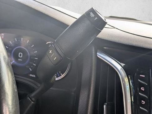 Used 2019 Cadillac Escalade ESV Luxury image 11