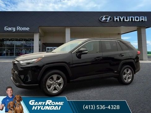 Used 2025 Toyota RAV4 XLE w/ Convenience Package AWD/4WD image 4