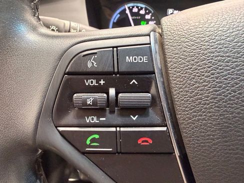 Used 2017 Hyundai Sonata Limited w/ Ultimate Package 02 FWD image 29