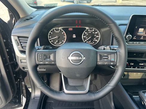 New 2026 Nissan Rogue SV image 24