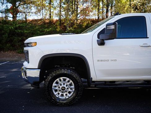 Used 2025 Chevrolet Silverado 2500 LT w/ Convenience Package image 5