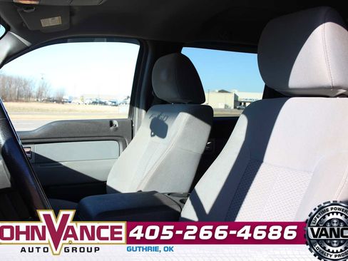 Used 2011 Ford F150 XLT w/ XLT Chrome Pkg image 21