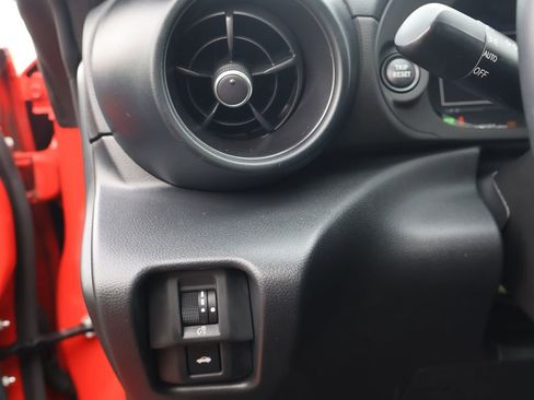 Used 2024 Toyota GR86 image 19