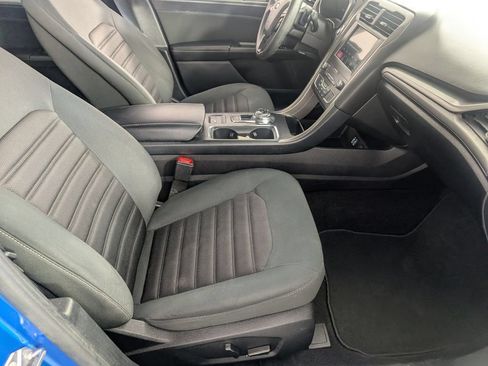 Used 2019 Ford Fusion SE FWD image 30