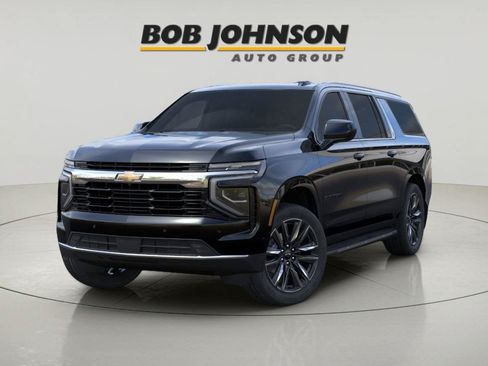 New 2026 Chevrolet Suburban LS w/ LS Custom Edition AWD/4WD image 6