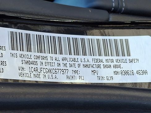Used 2019 Jeep Grand Cherokee Overland AWD/4WD image 28