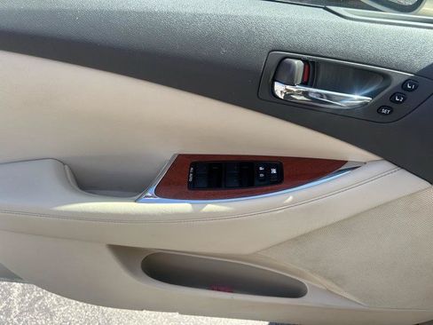 Used 2011 Lexus ES 350 FWD image 9