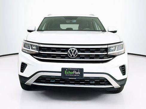 Used 2023 Volkswagen Atlas Cross Sport SE w/ Panoramic Sunroof Package AWD/4WD image 2