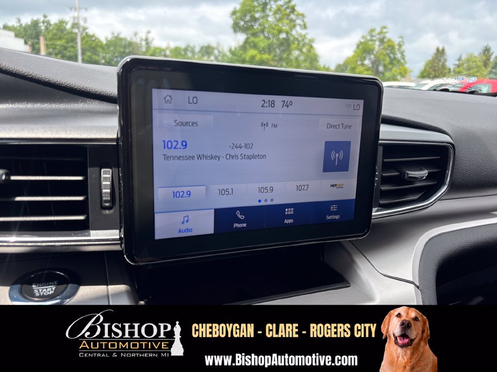 Used 2022 Ford Explorer XLT w/ Equipment Group 202A AWD/4WD image 37