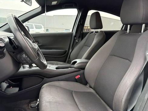Used 2021 Honda HR-V Sport image 12