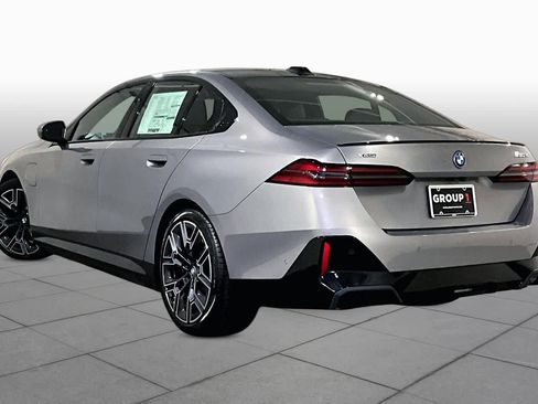 New 2027 BMW 550e xDrive AWD/4WD image 3