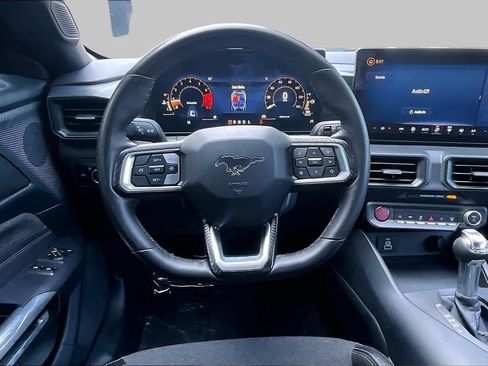Used 2024 Ford Mustang Coupe RWD image 6
