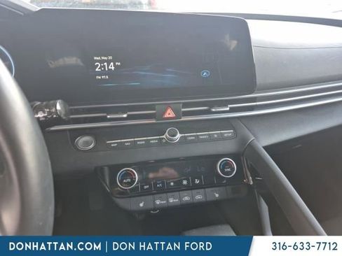 Used 2025 Hyundai Elantra SEL FWD image 4