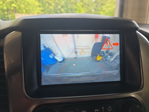 Used 2018 Chevrolet Tahoe Premier AWD/4WD image 24