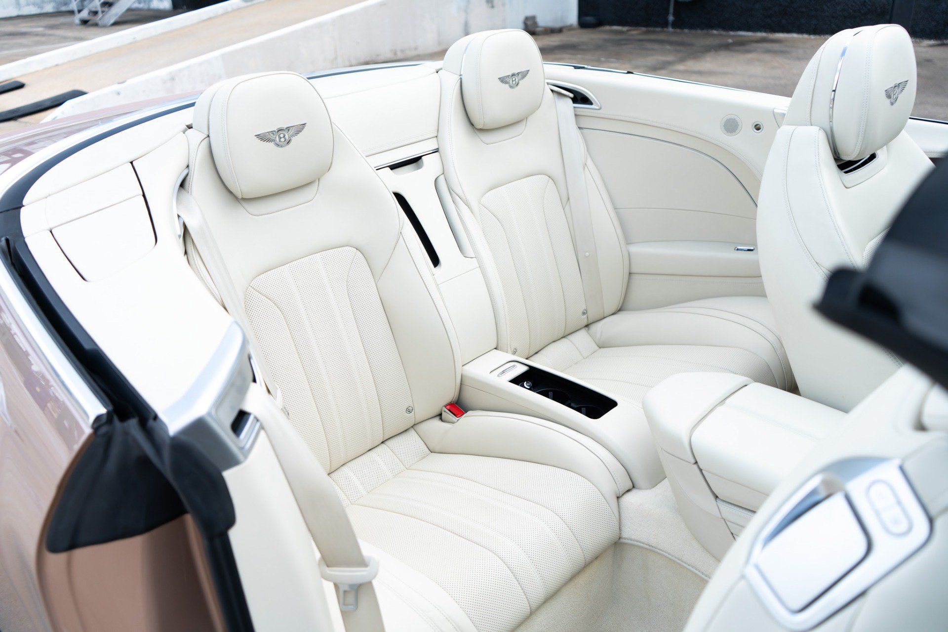 Used 2022 Bentley Continental GT AWD/4WD image 34
