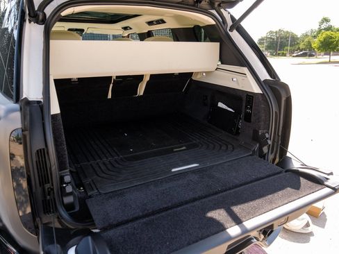 Used 2024 Land Rover Range Rover Autobiography image 53