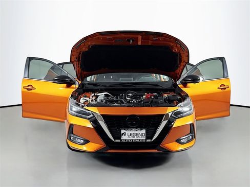 Used 2023 Nissan Sentra SR w/ SR Premium Package image 25