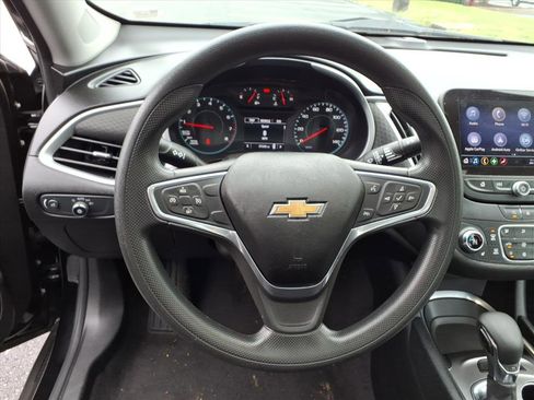 Used 2022 Chevrolet Malibu LT image 7