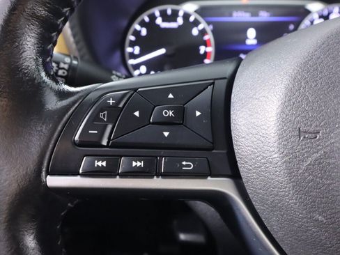 Used 2023 Nissan Sentra SV w/ SV Premium Package FWD image 12