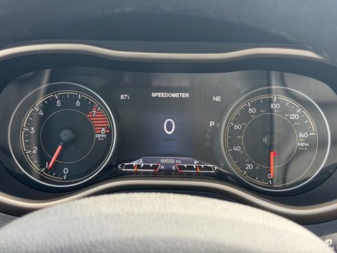 Used 2016 Jeep Cherokee Limited AWD/4WD image 12