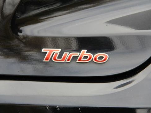 Used 2017 Hyundai Veloster Turbo image 9