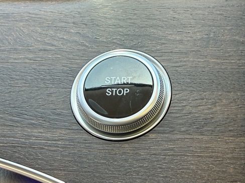 Used 2022 Mercedes-Benz EQS 450+ Sedan image 36