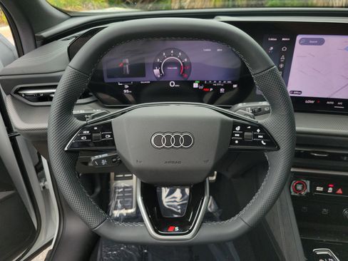 New 2026 Audi SQ5 Premium Plus AWD/4WD image 30