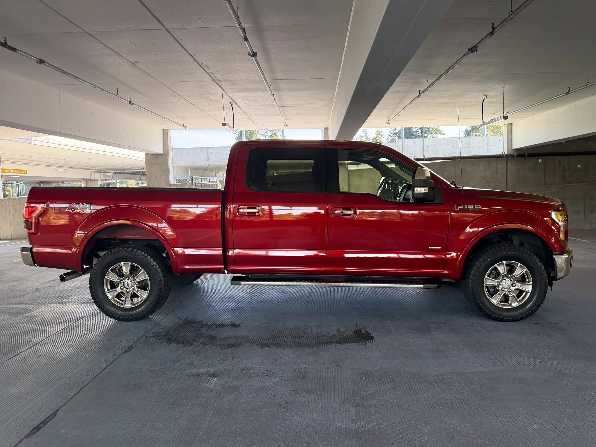 Used 2015 Ford F150 Lariat AWD/4WD image 4