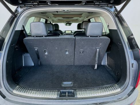 Used 2021 Kia Telluride SX w/ Towing Package FWD image 17