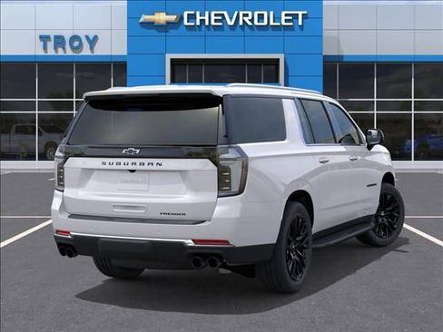New 2025 Chevrolet Suburban Premier AWD/4WD image 4