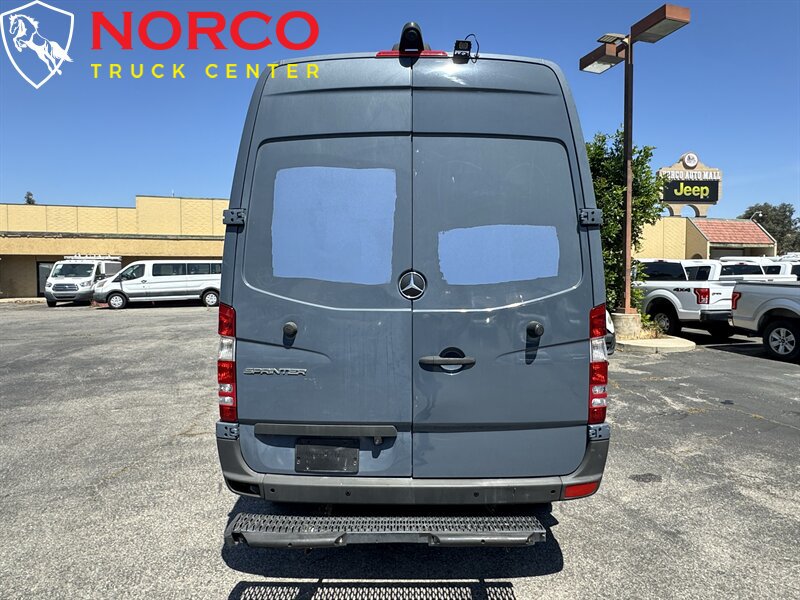Used 2018 Mercedes-Benz Sprinter 2500 image 9