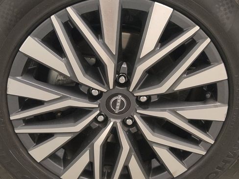 Used 2024 Nissan Altima 2.5 SV FWD image 31