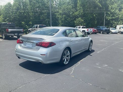Used 2016 INFINITI Q70 L 3.7 w/ Deluxe Touring Package RWD image 5